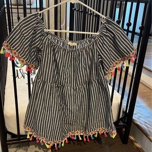 Entro tassel top